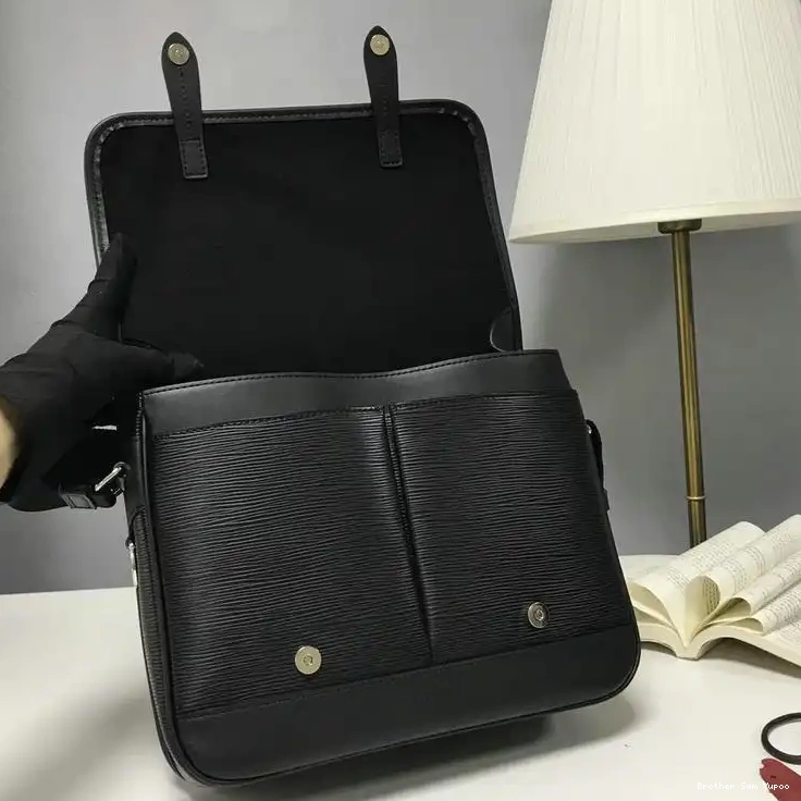 Brother Sam LV 19T1L0236 Bags 0404